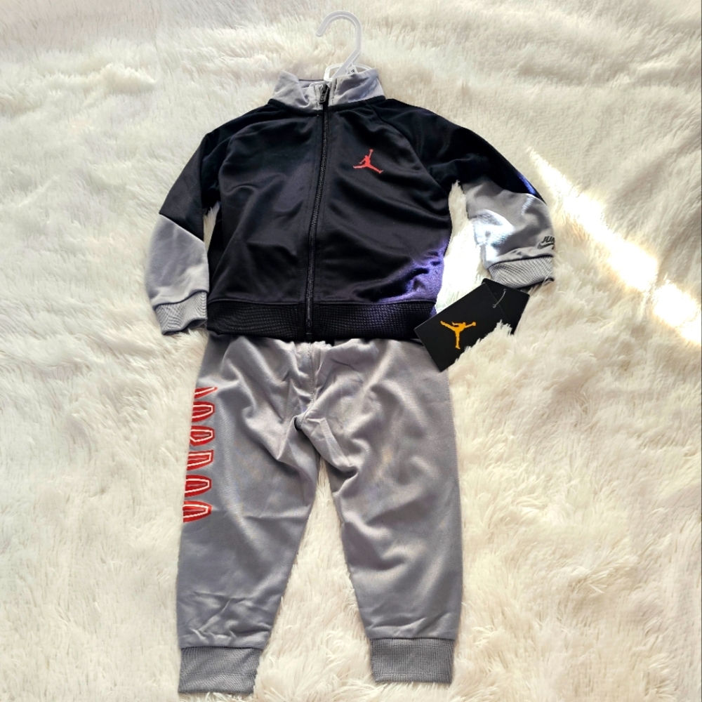 Jordan 18M 2 Piece Set NEW